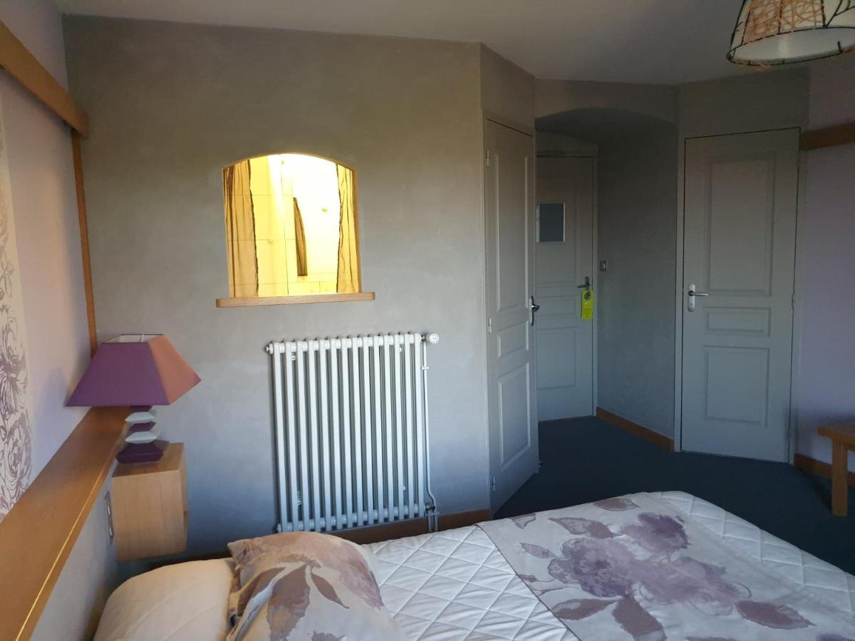 סלרס Logis Hotel Restaurant & Spa Les Remparts מראה חיצוני תמונה