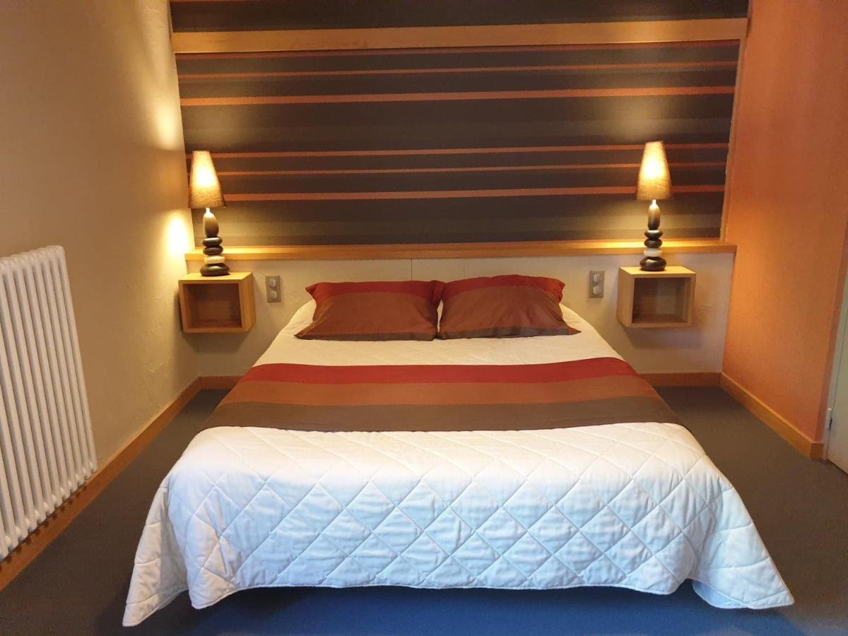 סלרס Logis Hotel Restaurant & Spa Les Remparts מראה חיצוני תמונה
