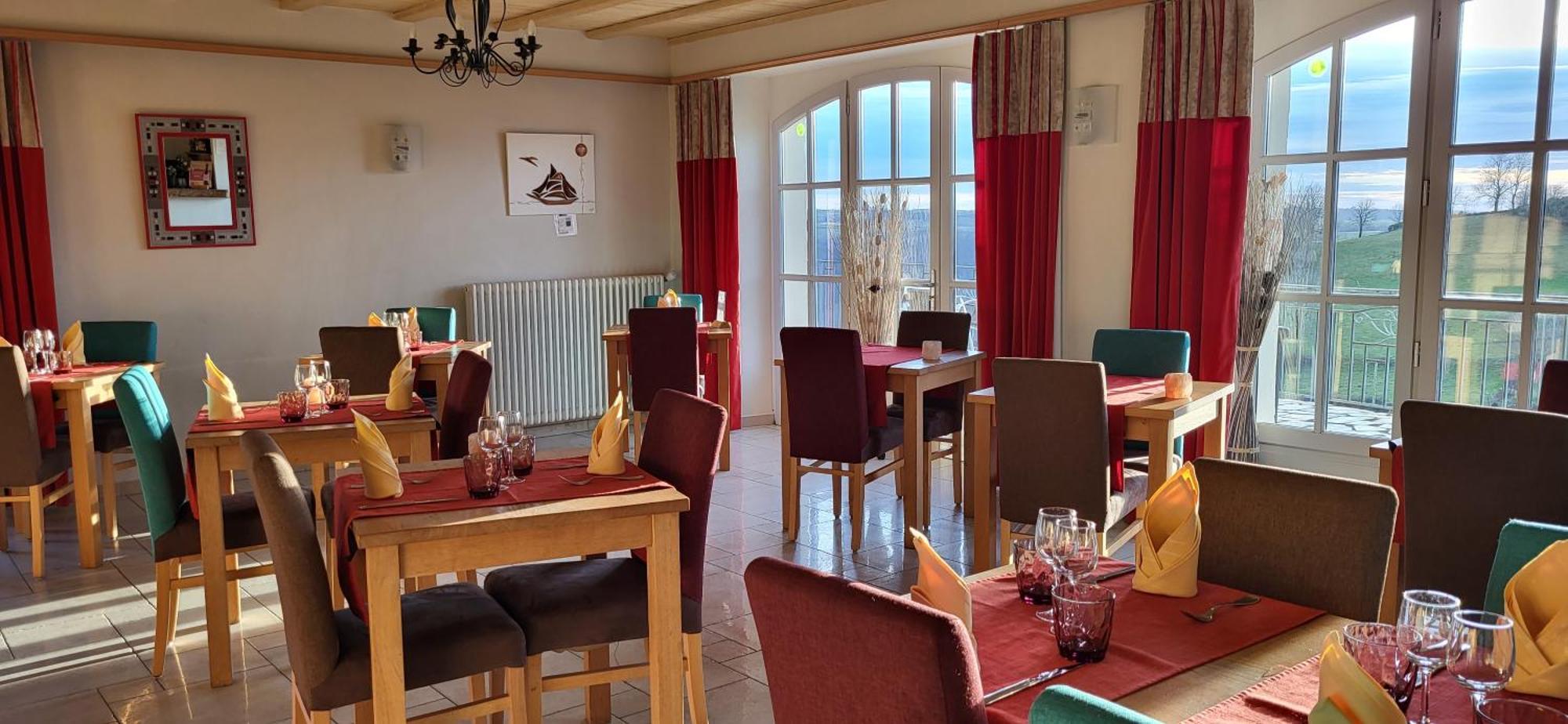 סלרס Logis Hotel Restaurant & Spa Les Remparts מראה חיצוני תמונה
