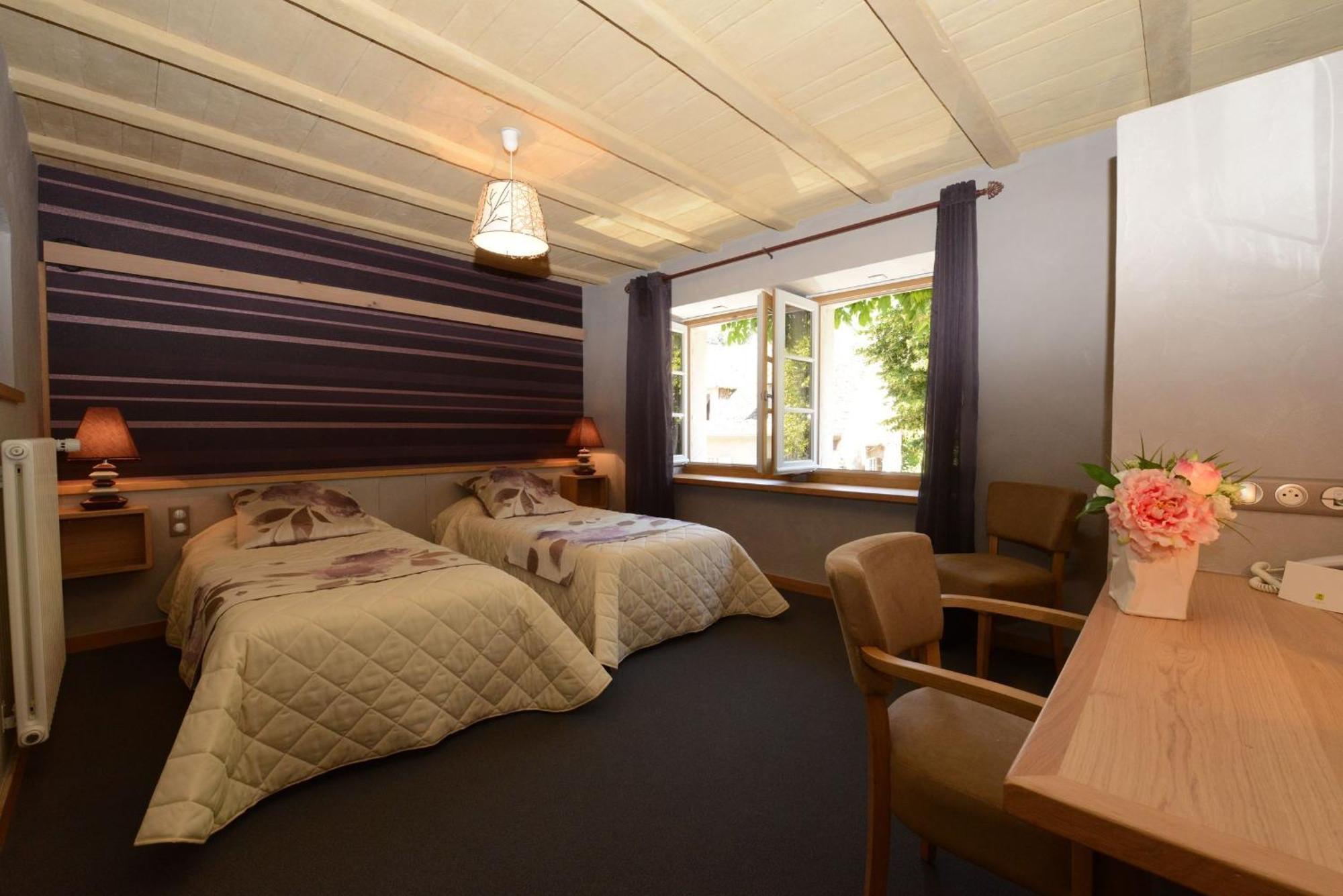 סלרס Logis Hotel Restaurant & Spa Les Remparts מראה חיצוני תמונה