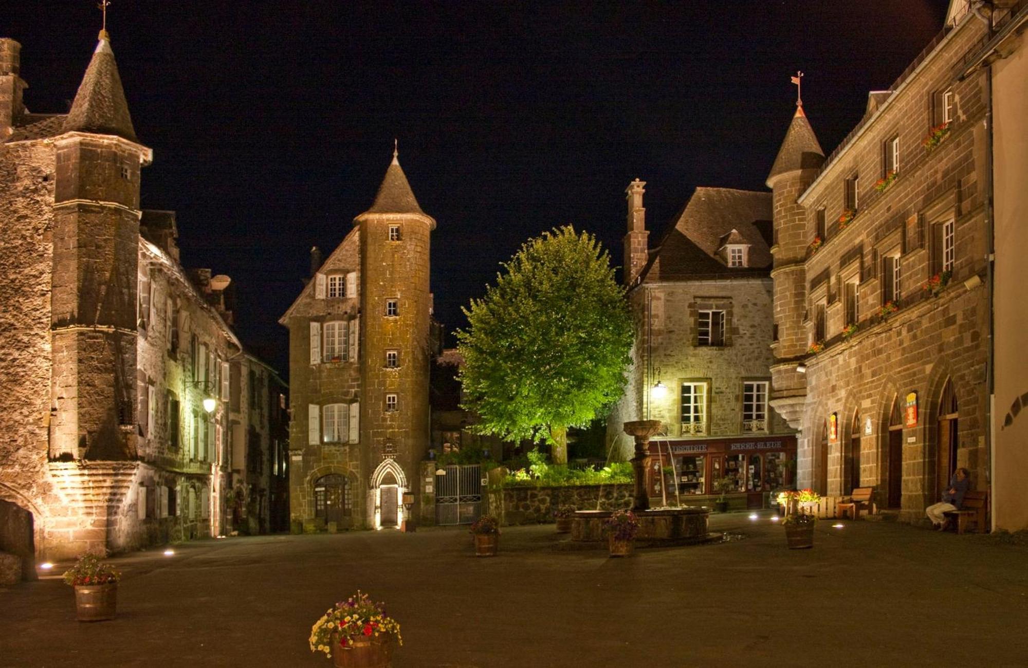סלרס Logis Hotel Restaurant & Spa Les Remparts מראה חיצוני תמונה