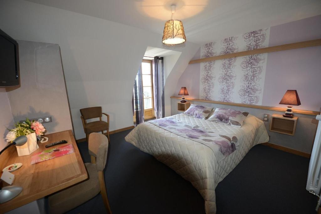 סלרס Logis Hotel Restaurant & Spa Les Remparts חדר תמונה