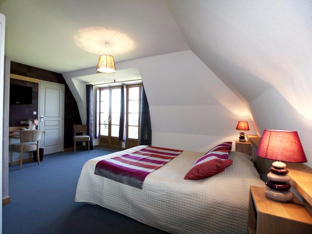 סלרס Logis Hotel Restaurant & Spa Les Remparts מראה חיצוני תמונה